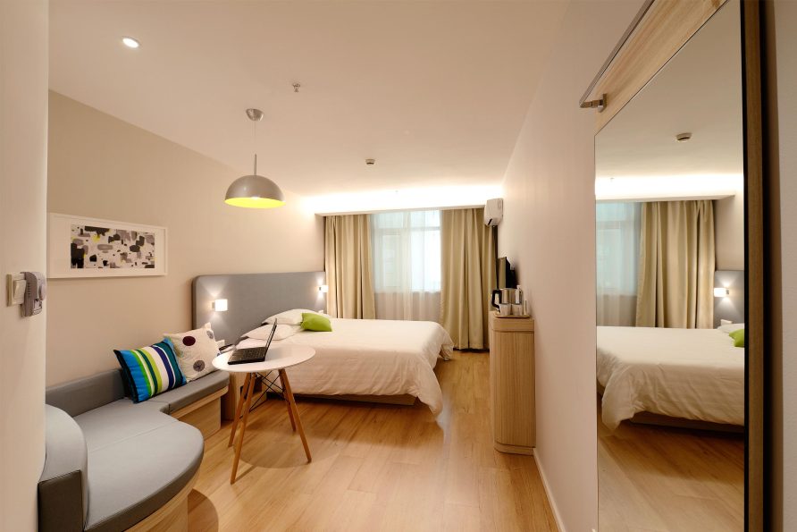 3rd Floor Deluxe Quintuple Apartment